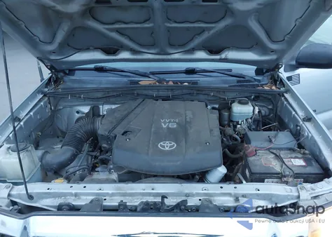 2010 Toyota Tacoma Base V6 из США, поврежденный, VIN 3TMLU4EN8AM053525